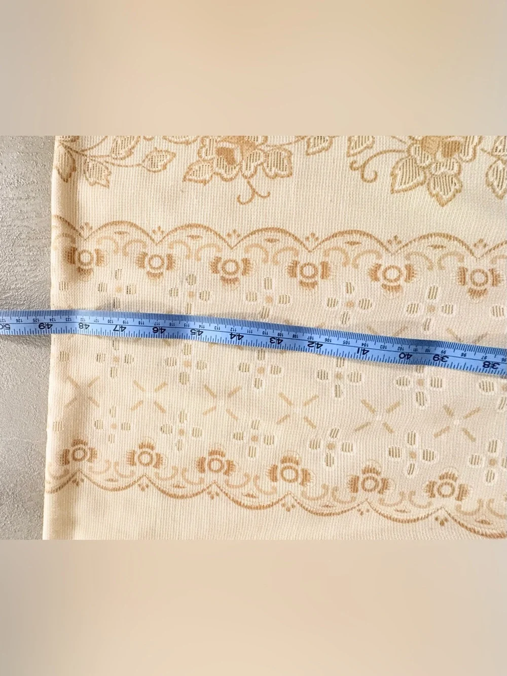 N/A stylish cream